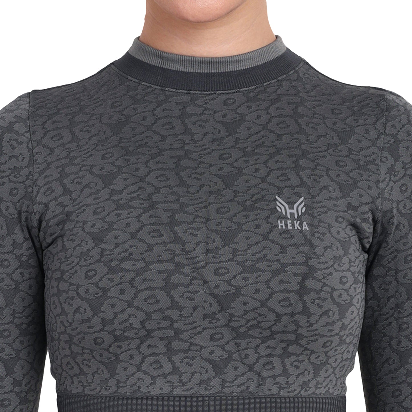 Heka Breathable Leopard -Camo Structured Seamless Crop Top - Grey